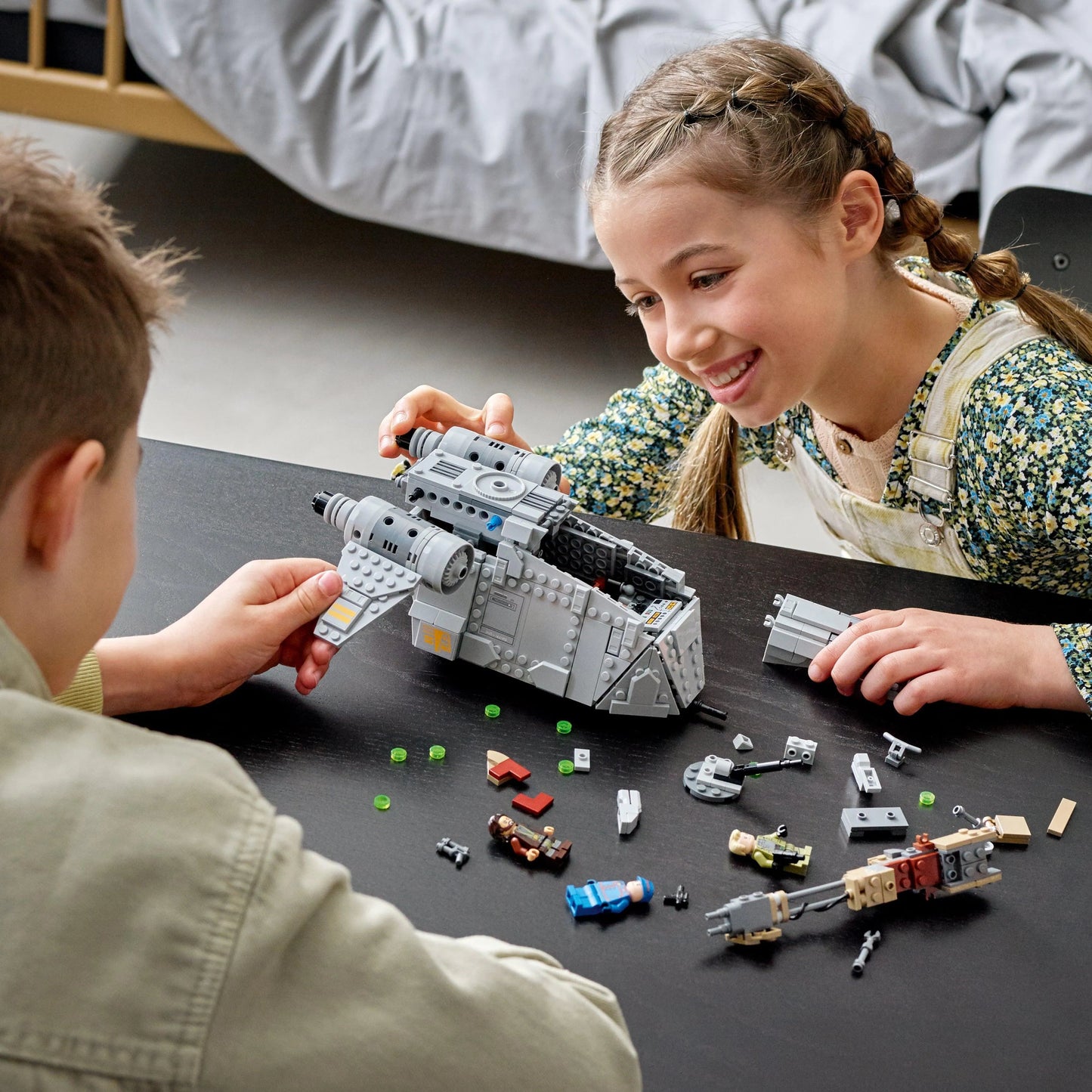 LEGO Hinderlaag op Ferrix 75338 StarWars