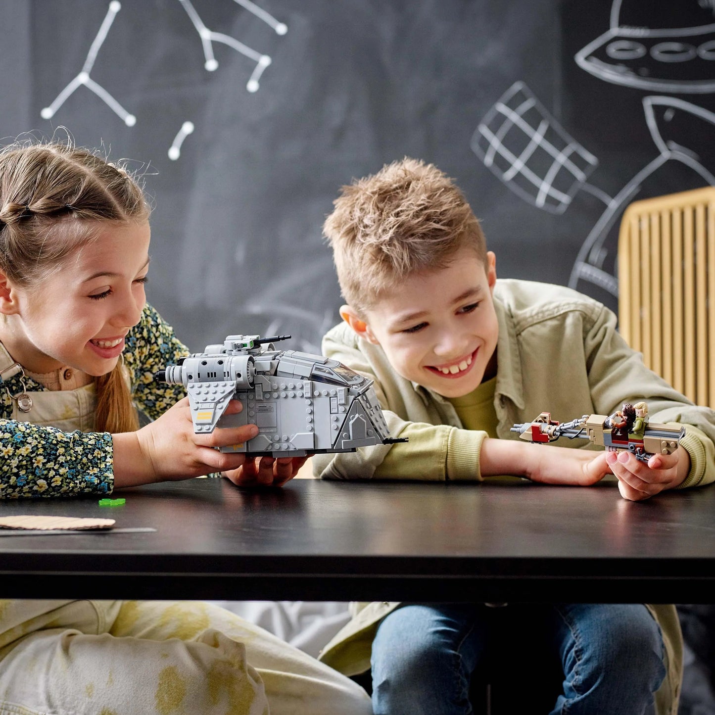 LEGO Hinderlaag op Ferrix 75338 StarWars