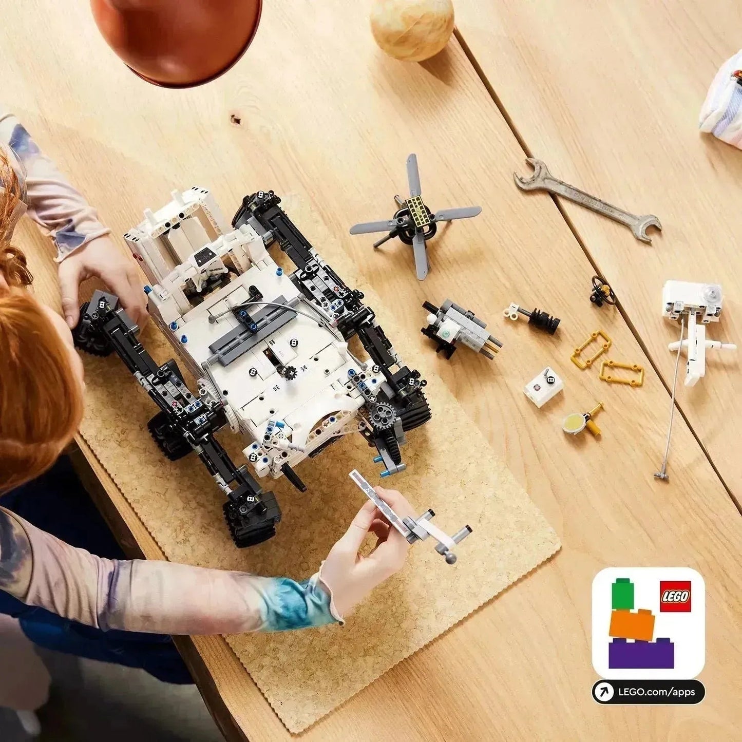 LEGO NASA Rover Perseverence Mars voertuig 42158 Technic