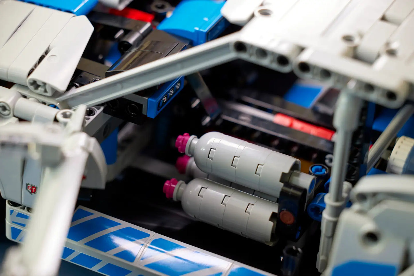 2 Fast 2 Furious Nissan Skyline GT-R (R34) auto