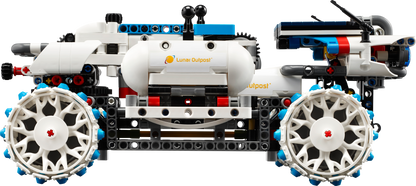 LEGO Lunar Outpost Moon Rover Space Vehicle 42211 Technic (Pre-Order: augustus)