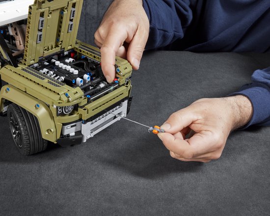 LEGO Technic Land Rover Defender - 42110