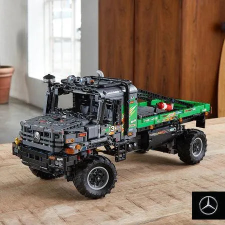 LEGO Mercedes-Benz Zetros Trial Truck 4X4 42129 Technic