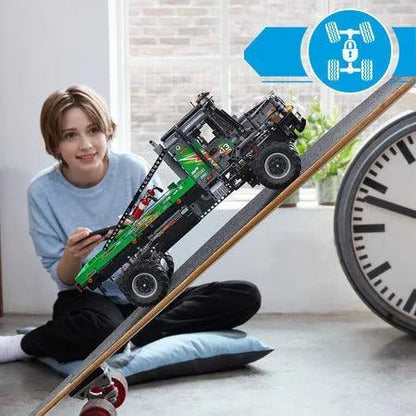 LEGO Mercedes-Benz Zetros Trial Truck 4X4 42129 Technic