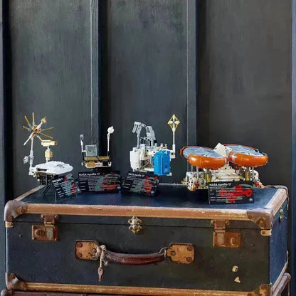 LEGO NASA 1970 Apollo Lunar Roving Vehicle (LRV) 42182 Technic