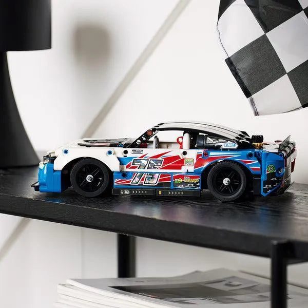 LEGO NASCAR® Next Gen Chevrolet Camaro ZL1 42153 Technic