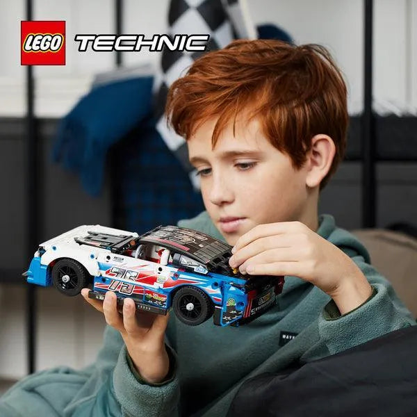 LEGO NASCAR® Next Gen Chevrolet Camaro ZL1 42153 Technic